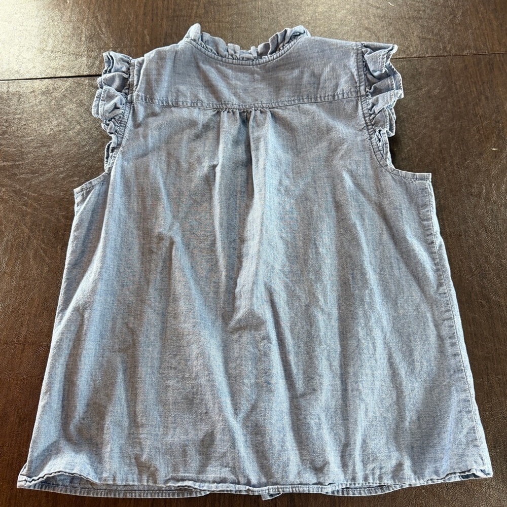 J. Crew Women’s Ruffled Denim Blue Top Sz M - Picture 6 of 6